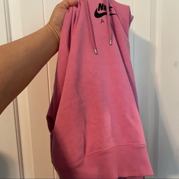 Nike - Picture 16 of 16